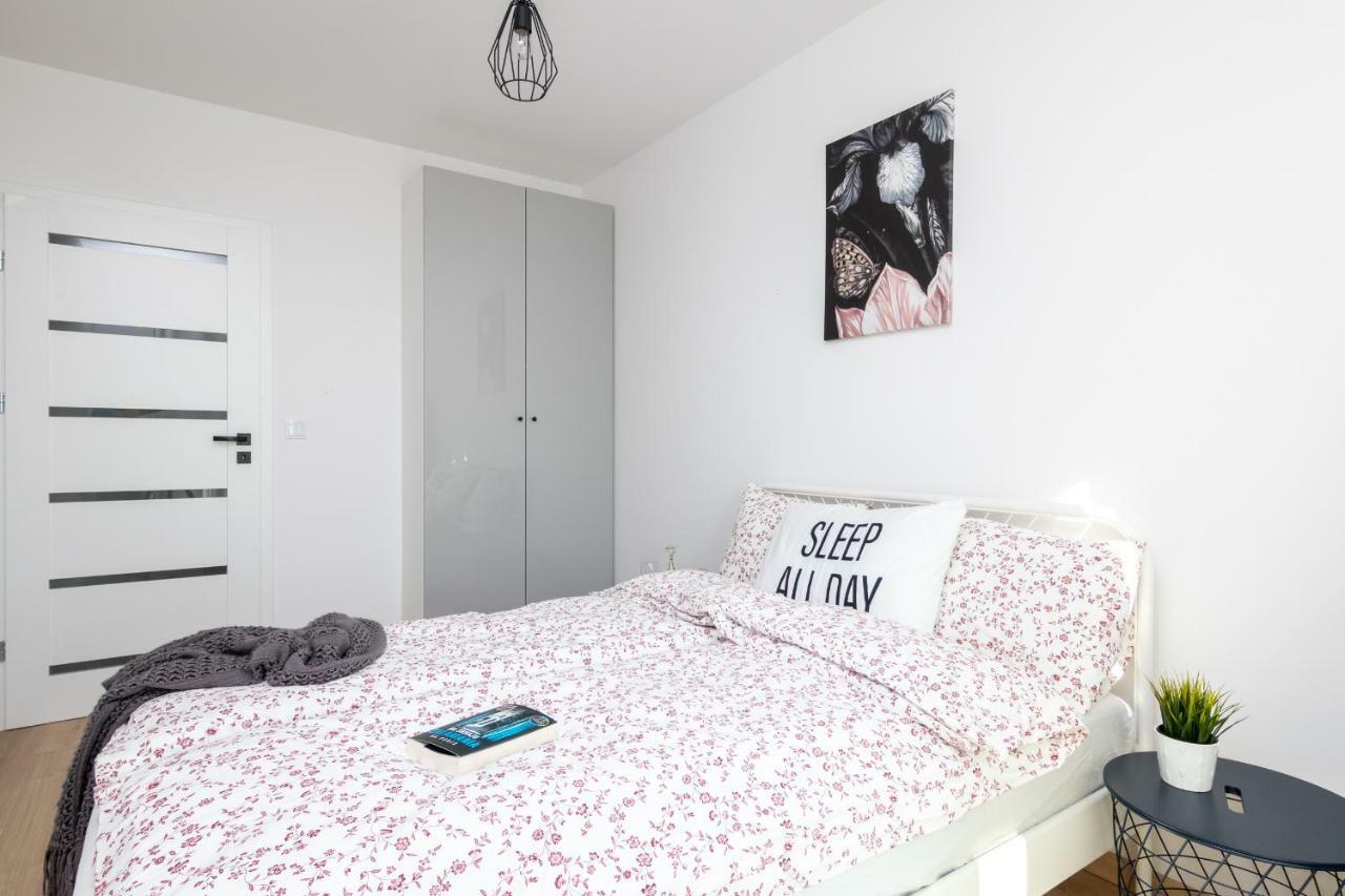 Apartamenty Ul. Marii Konopnickiej Krasków Eksteriør bilde